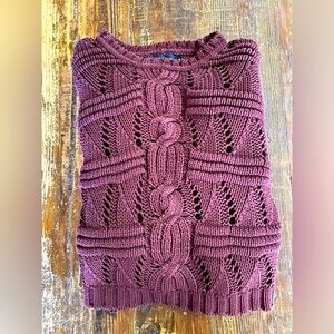 525 American- 100% cotton sweater in burgundy - size small
